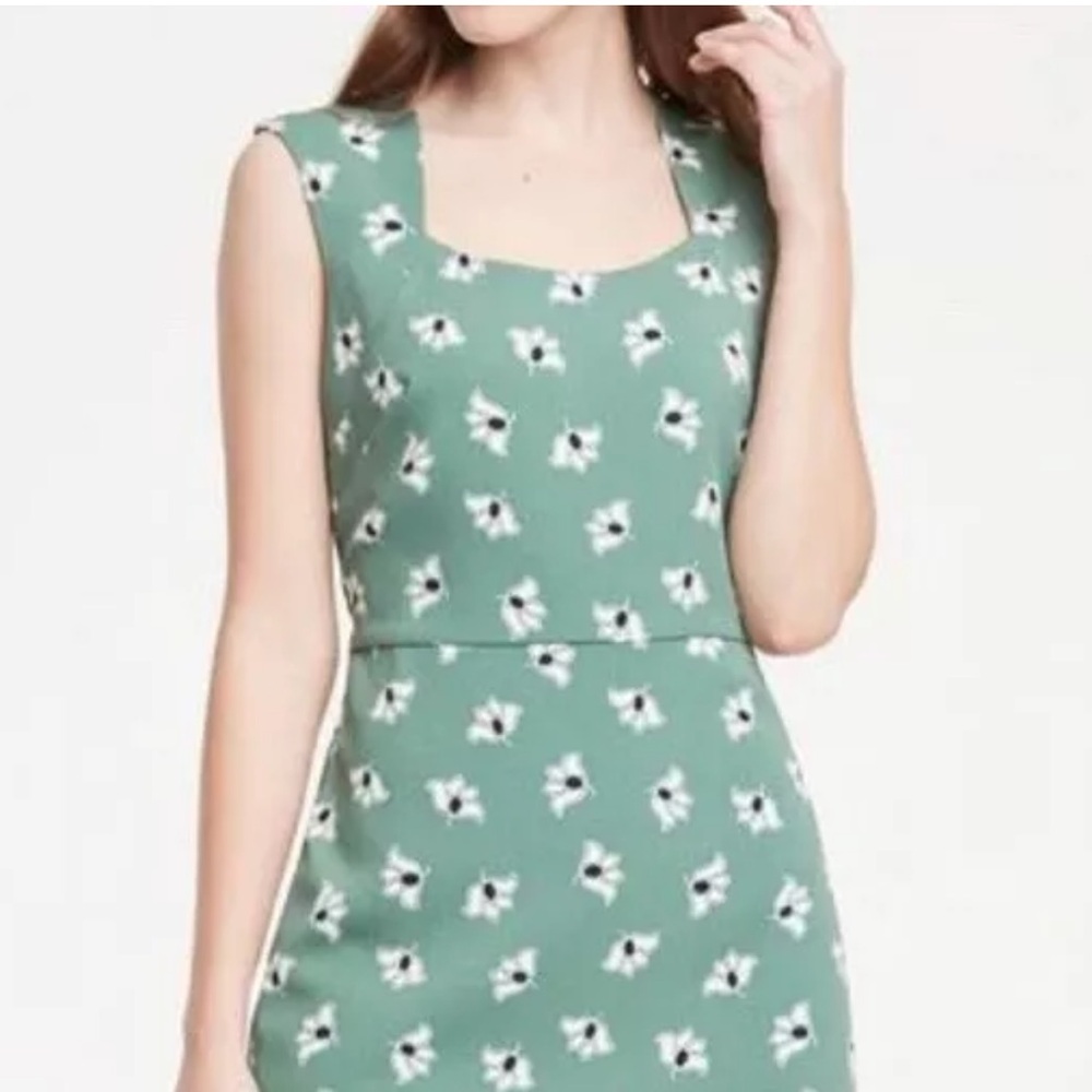Ann Taylor Women’s Sz6 green floral fitted sheath dress